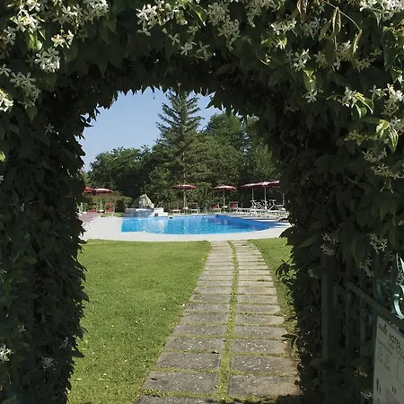 Park La Pineta מלון 3*